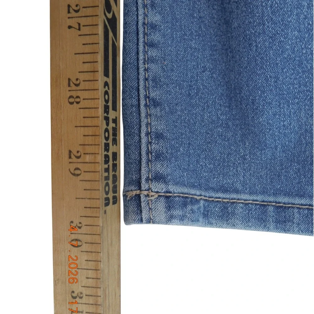 Bandolino Mandie Straight Leg Jeans Womens 10 Medium‎ Wash Blue Denim Pants